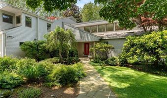 125 Woodruff Ave, Narragansett, RI 02882