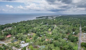 258 Prado St, Apalachicola, FL 32320