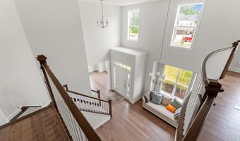 3093 N Spurway Dr, Ann Arbor, MI 48105