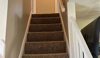 321 Laten Knight Rd, Cranston, RI 02921