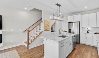 6 SEPIA Sq Mo, Ashburn, VA 20147