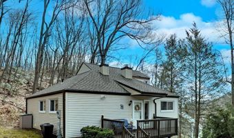 41 Chatham Ln, Bristol, CT 06010