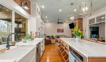8128 Belmont Dr, Alma, AR 72921