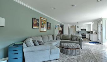 102 Cranberry Ter, Cranston, RI 02921