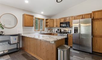 511 S Beach Dr, Altoona, WI 54720