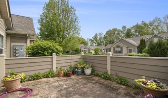 933 Bridge Crest Dr SE, Ada, MI 49301