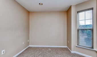 5832 COWLING Ct, Alexandria, VA 22304