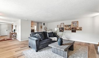 6300 TOPKE Pl NE, Albuquerque, NM 87109