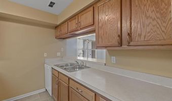 101 FIELDCREST St 204, Ann Arbor, MI 48103