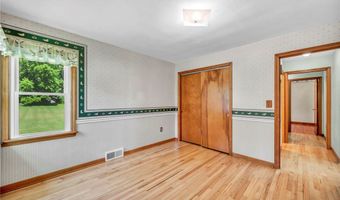 154 Walnut Dr, Amherst, OH 44001
