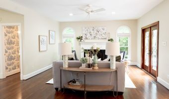 9307 Oak Trl, Ashland, VA 23005