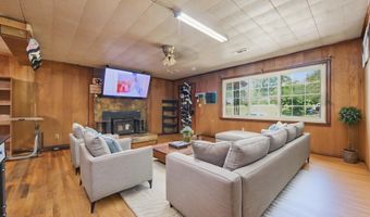 613 Robbinsville Rd, Andrews, NC 28901