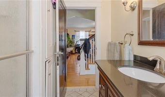 75 Read Ave, Lincoln, RI 02865