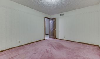 1640 Ridge Hill Ln, Indianapolis, IN 46217