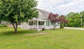 1017 S 5th St, Atchison, KS 66002