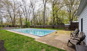 87 Sargent Dr, Amherst, NY 14226