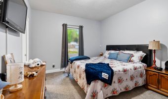 45 Edgewater Dr, Albany, KY 42602