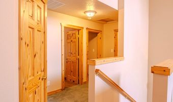 6 Three Point Rd, Cascade, ID 83611
