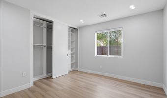 10604 S Calico Pines Ave, Las Vegas, NV 89135