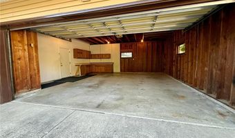 146 Washington Ave, Alden, MN 56009