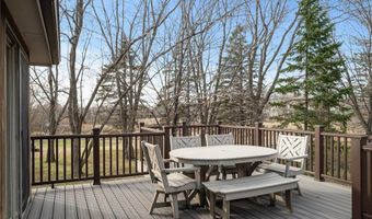 320 Big Woods Ln, Annandale, MN 55302