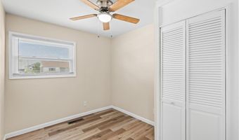 6334 Hurstgreen Ln, Affton, MO 63123