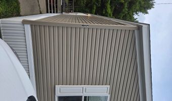 328 W 53rd St 50, Anderson, IN 46013