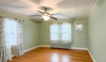 2812 Ogden Pl, Utica, NY 13501