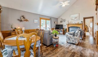 609 4th Ave NW, Altoona, IA 50009