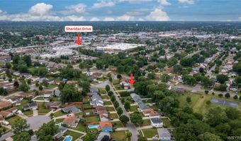 16 Newgate Rd, Amherst, NY 14226