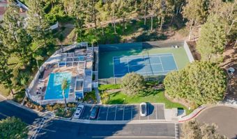 7051 E Scenic Cir, Anaheim, CA 92807