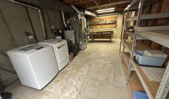 660 Juniper Cir, Algonquin, IL 60102