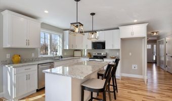 21 Edgewater Dr, Brentwood, NH 03833