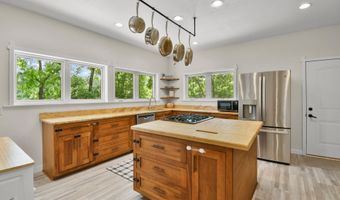 7330 Roberts Rd, Arena, WI 53503