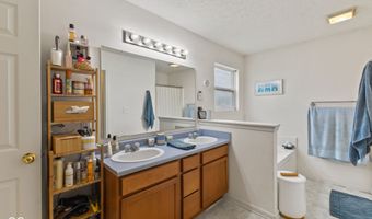 2845 Sleeping Ridge Way, Indianapolis, IN 46217