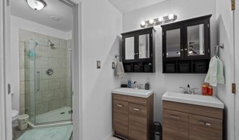2038 Hill Top Cir, Weatherford, TX 76085