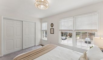 6316 CHIMNEY WOOD Ct, Alexandria, VA 22306