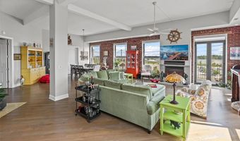 7 Alby St 2, Alton, IL 62002