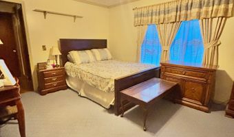 727 Donna Ave, Ashburn, GA 31714