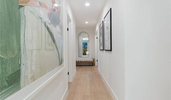 16430 Dorado Dr, Encino, CA 91436