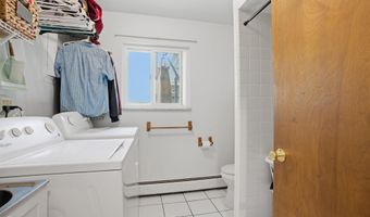 1032 Summer St, Algonac, MI 48001