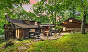 3250 N Shamrock Ln, Birdseye, IN 47513