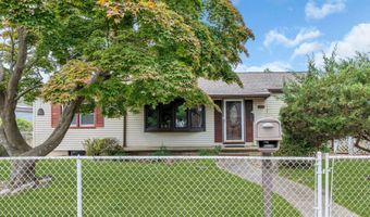 73 Locker St, Beachwood, NJ 08722