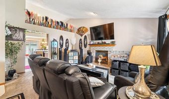 1670 W ROSELAWN Dr, Appleton, WI 54914