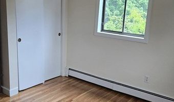 108 E Main St 10, Ayer, MA 01432