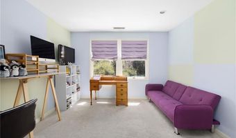 110 Osprey Dr, East Greenwich, RI 02818