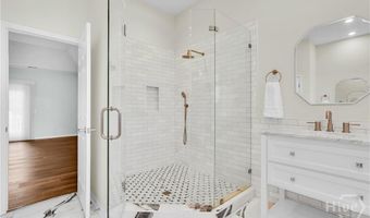 12 Amberwood Cir, Savannah, GA 31405