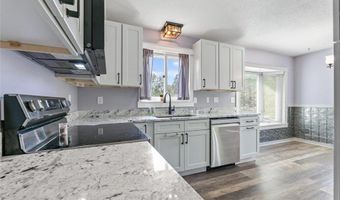 5530 55th Cir NE, Albertville, MN 55301