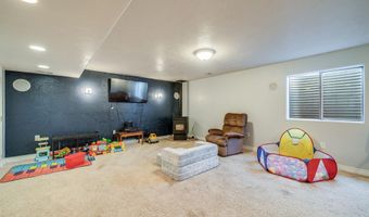 4900 PHOENIX Dr, Cheyenne, WY 82001