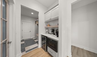 1009 W Aspen Ridge Cir, Polk City, IA 50226